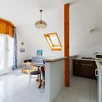Anthony 2 By Interhome Appartement