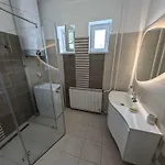 Anthony 2 By Interhome Appartement *