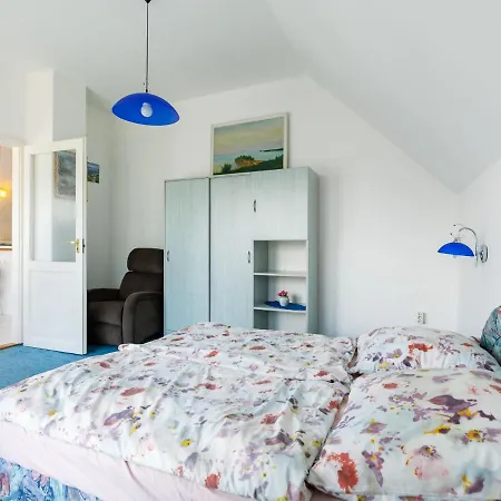 Anthony 2 By Interhome Apartmán *