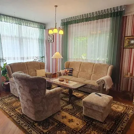 Anthony 2 By Interhome Apartmán *