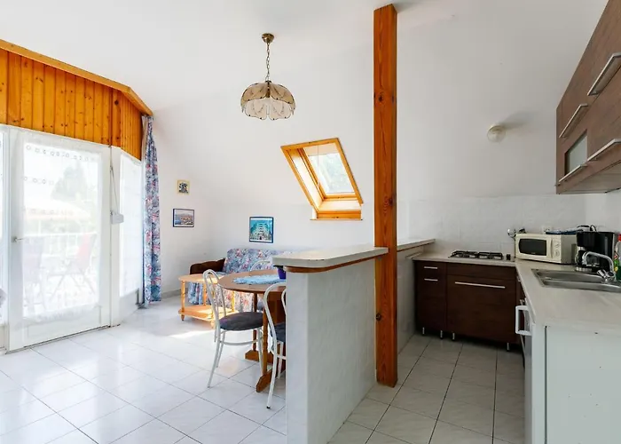 Anthony 2 By Interhome Apartament