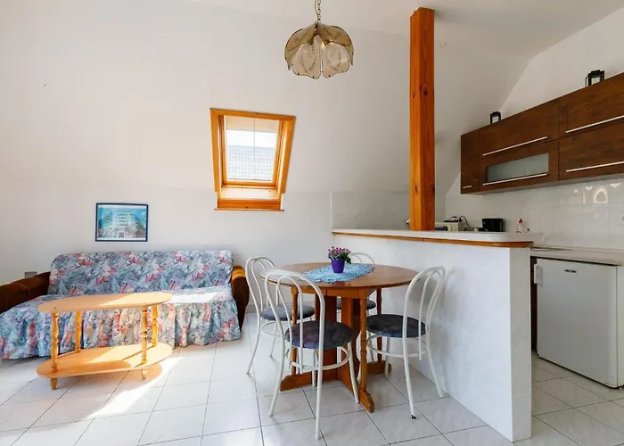 Anthony 2 By Interhome Apartament *