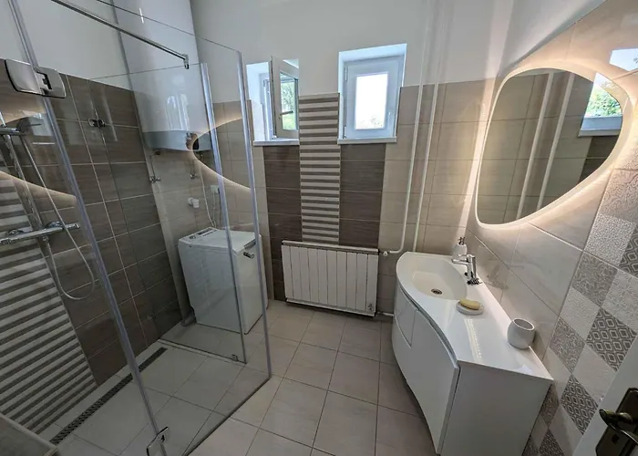 Anthony 2 By Interhome Apartament *